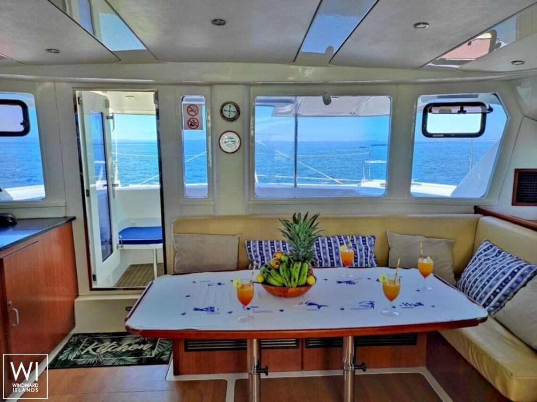 TSANGANA  Robertson & Caines Leopard  444 Interior 8