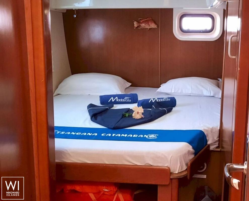 TSANGANA  Robertson & Caines Leopard  444 Interior 9