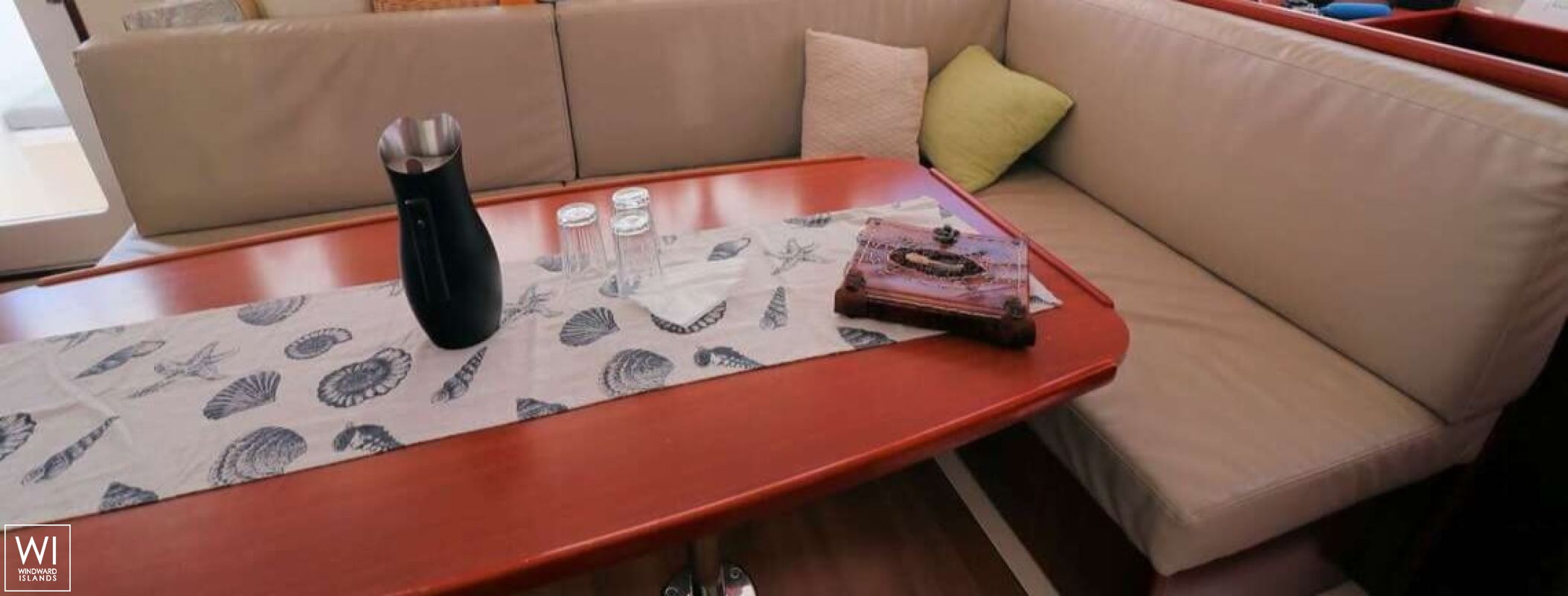 Groovy  Robertson & Caines Leopard  444 Interior 14