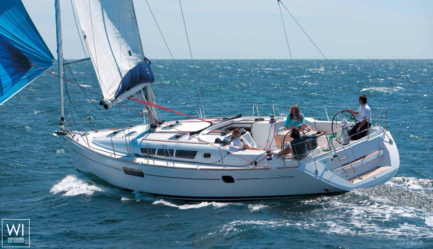 Sun Odyssey 44i Jeanneau Exterior 2