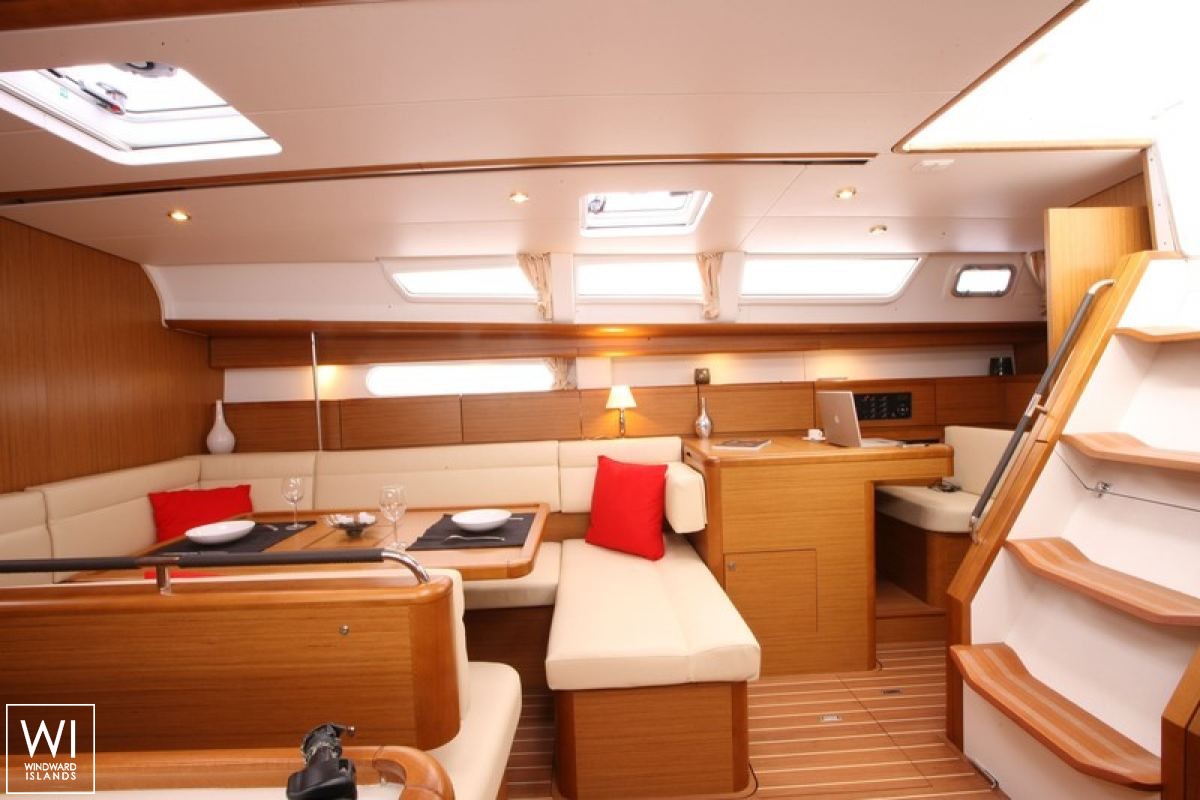 Sun Odyssey 44i Jeanneau Interior 1