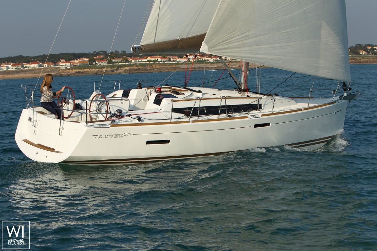 Sun Odyssey 379 Jeanneau Exterior 3