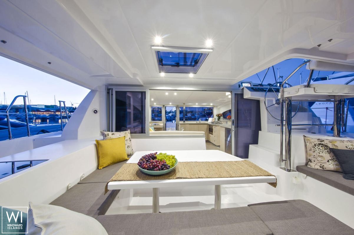 Leopard  4000 Robertson & Caines Interior 2