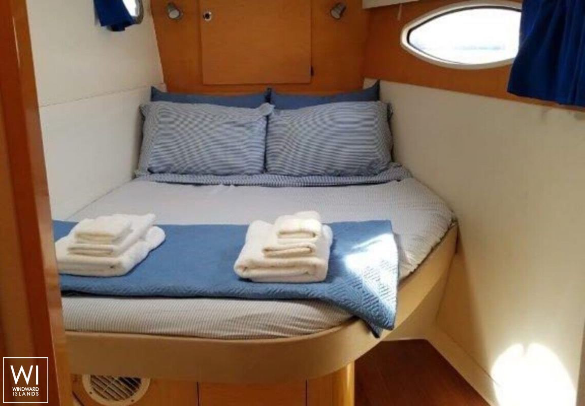 ZENITH   Fountaine Pajot Salina 48 Interior 14