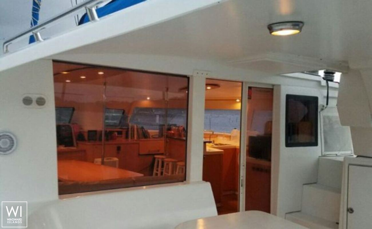 ZENITH   Fountaine Pajot Salina 48 Exterior 9
