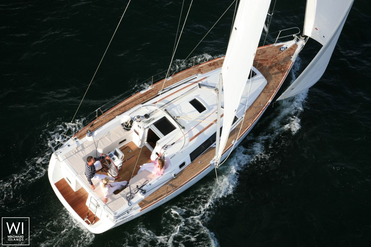Oceanis  37 Beneteau Exterior 4