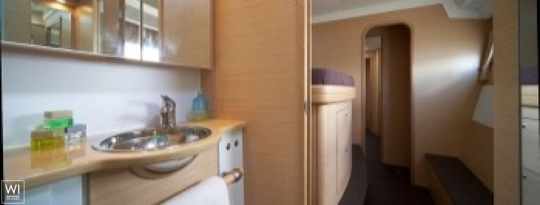 Sandstar  Lagoon Catamaran Lagoon 500 Interior 11