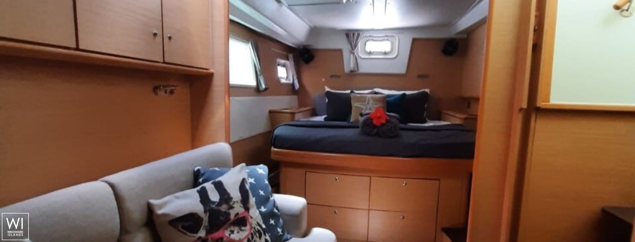 Sandstar  Lagoon Catamaran Lagoon 500 Interior 14