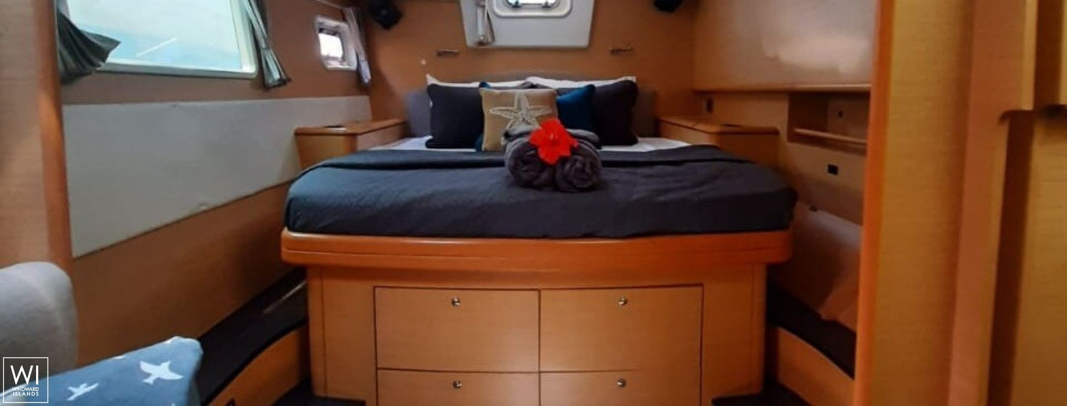 Sandstar  Lagoon Catamaran Lagoon 500 Interior 15