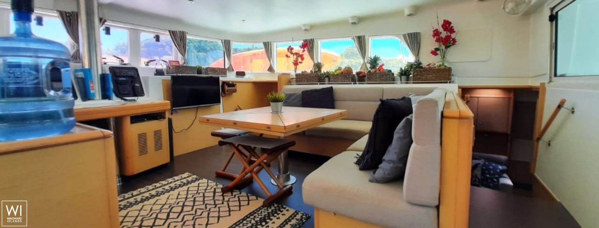 Sandstar  Lagoon Catamaran Lagoon 500 Interior 17