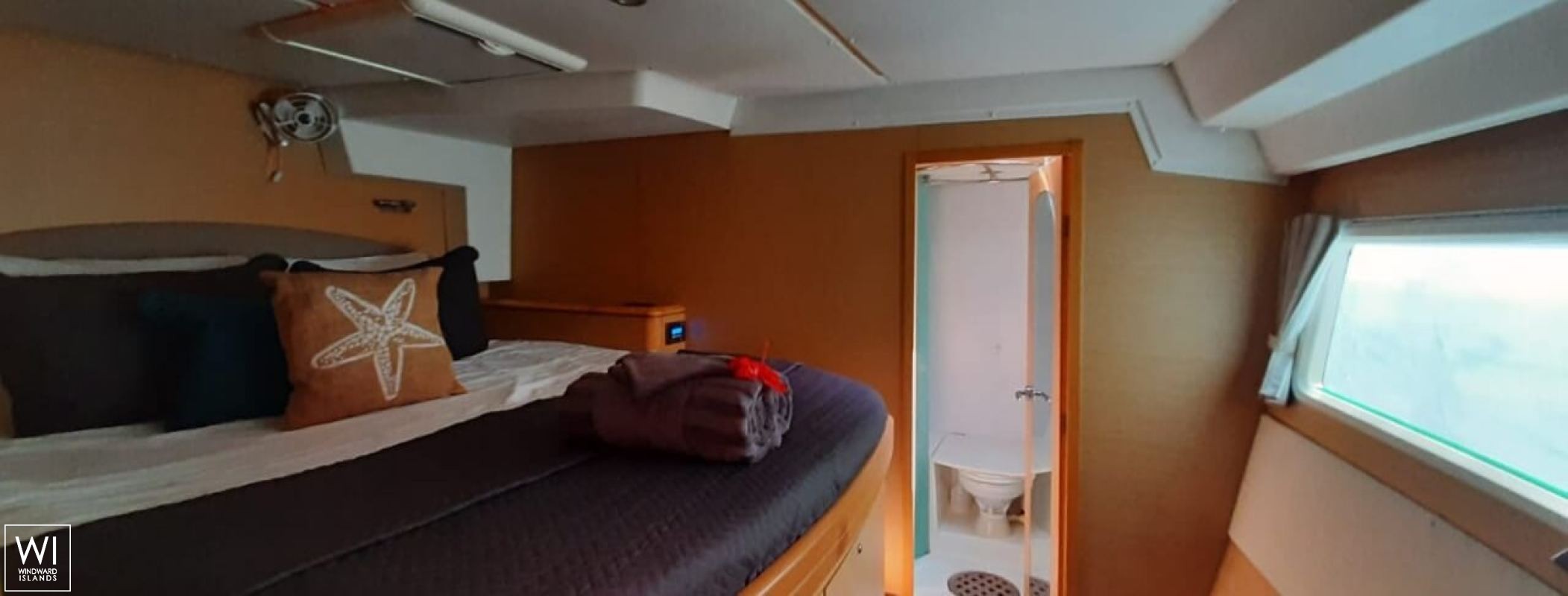 Sandstar  Lagoon Catamaran Lagoon 500 Interior 19