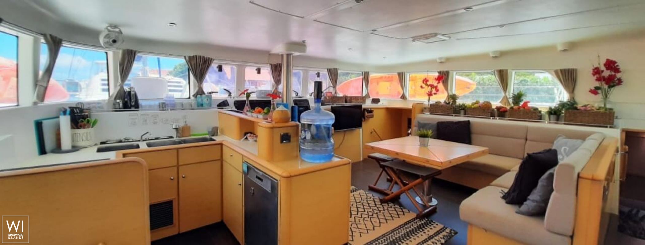 Sandstar  Lagoon Catamaran Lagoon 500 Interior 20