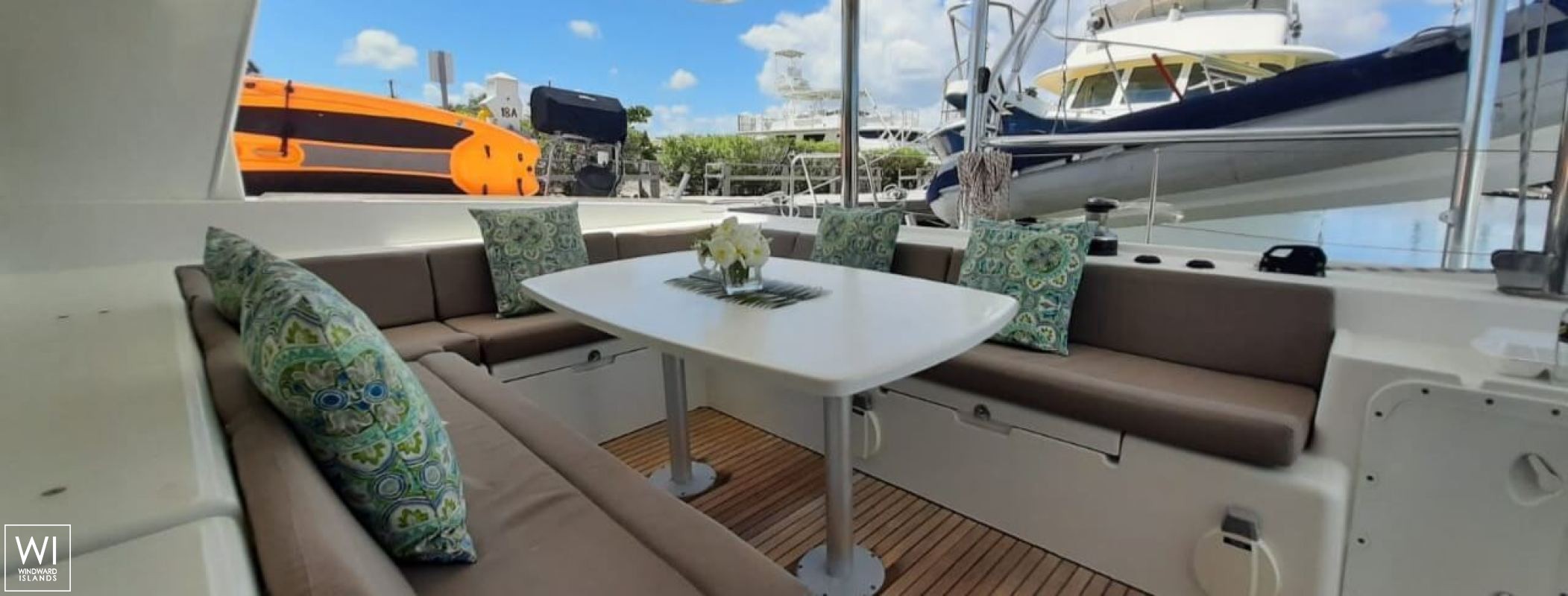 Sandstar  Lagoon Catamaran Lagoon 500 Exterior 2