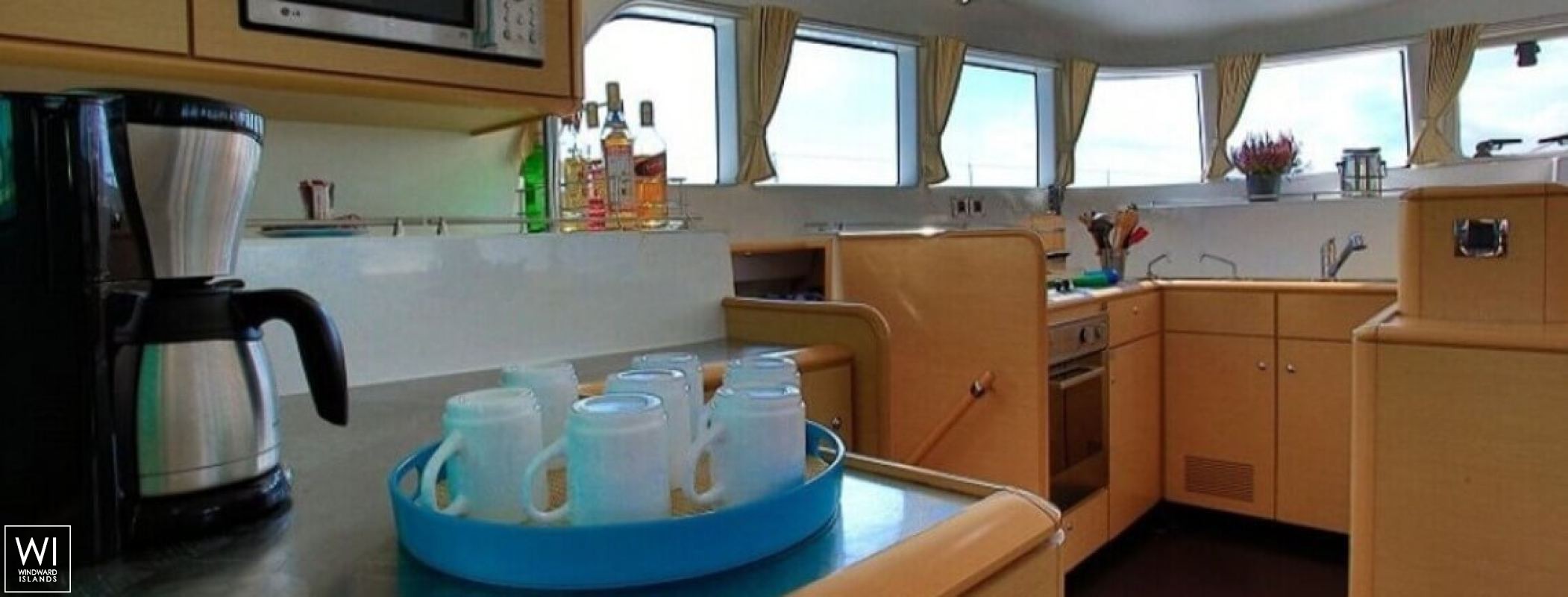 Sandstar  Lagoon Catamaran Lagoon 500 Interior 10
