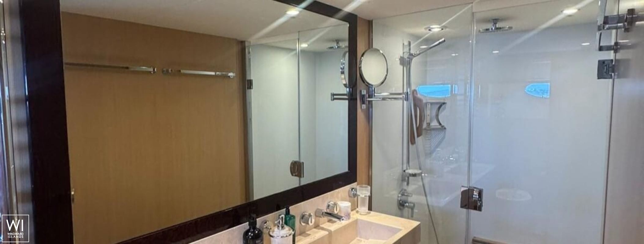 FREEDOM  Princess Yachts Princess V 78 Interior 9