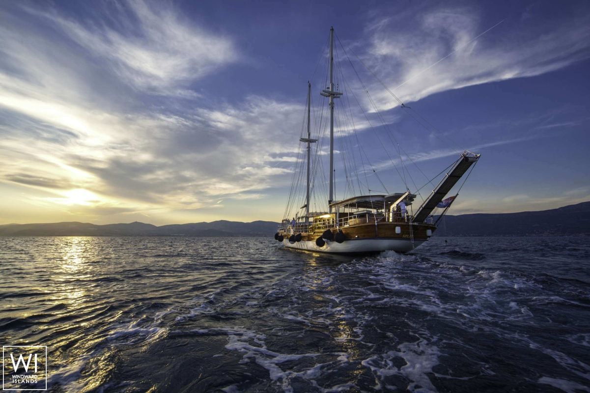 Libra  Turkish Gulet Gulet LBC 34M Exterior 2