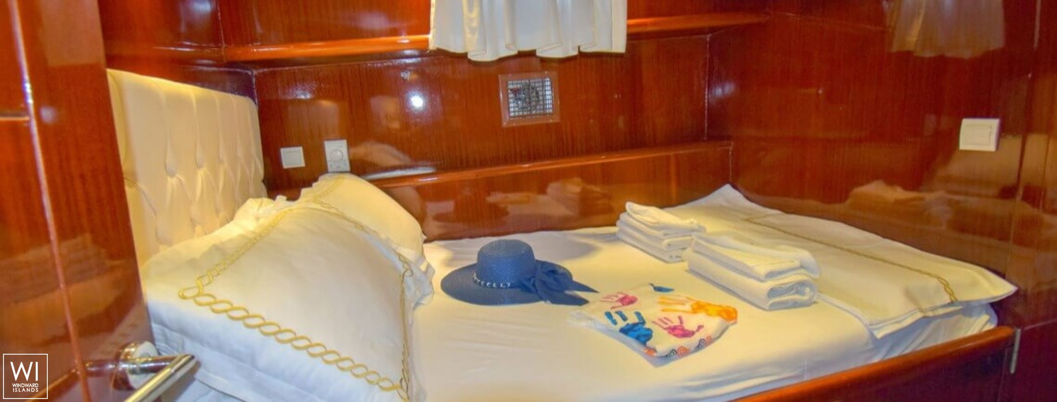 Perla del Mar 1  Turkish Gulet Gulet 27M Interior 28