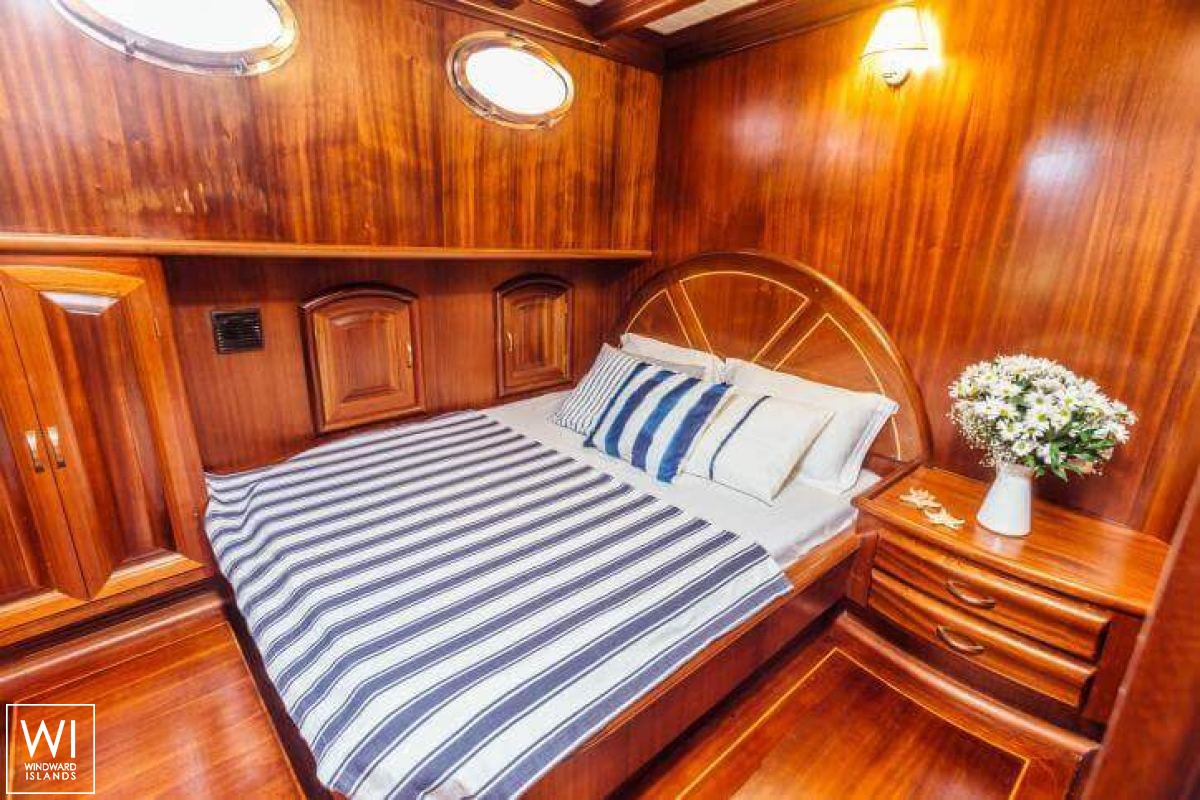 Galip Nur  Turkish Gulet Gulet GNT 30M Interior 13