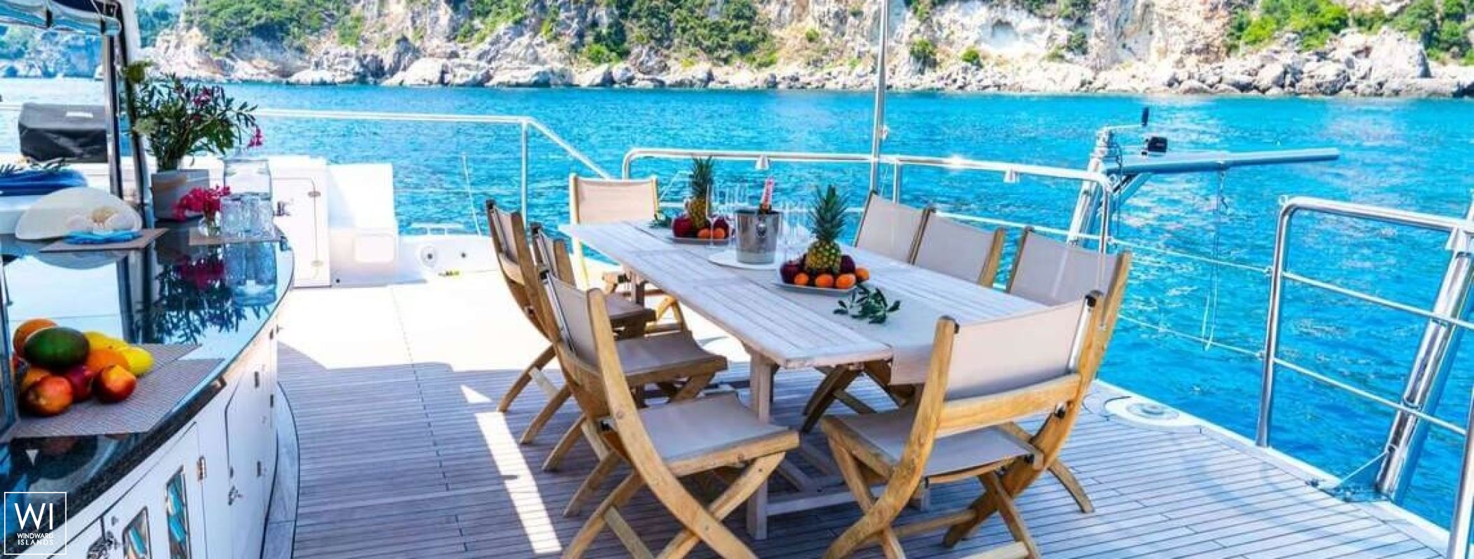 MYSTIQUE    Catamaran 70 Exterior 3