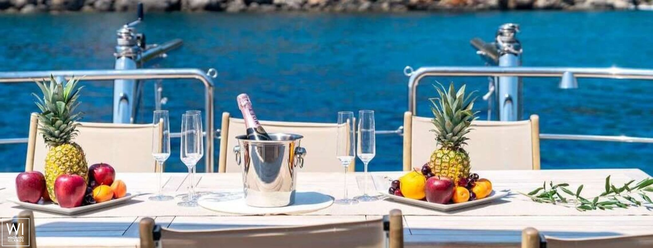 MYSTIQUE    Catamaran 70 Exterior 8