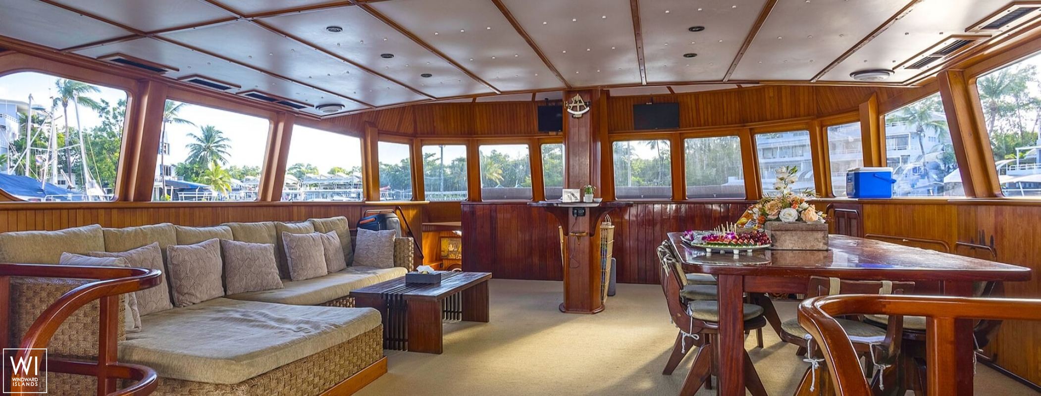 SHANGANI   Catamaran 70 Interior 1