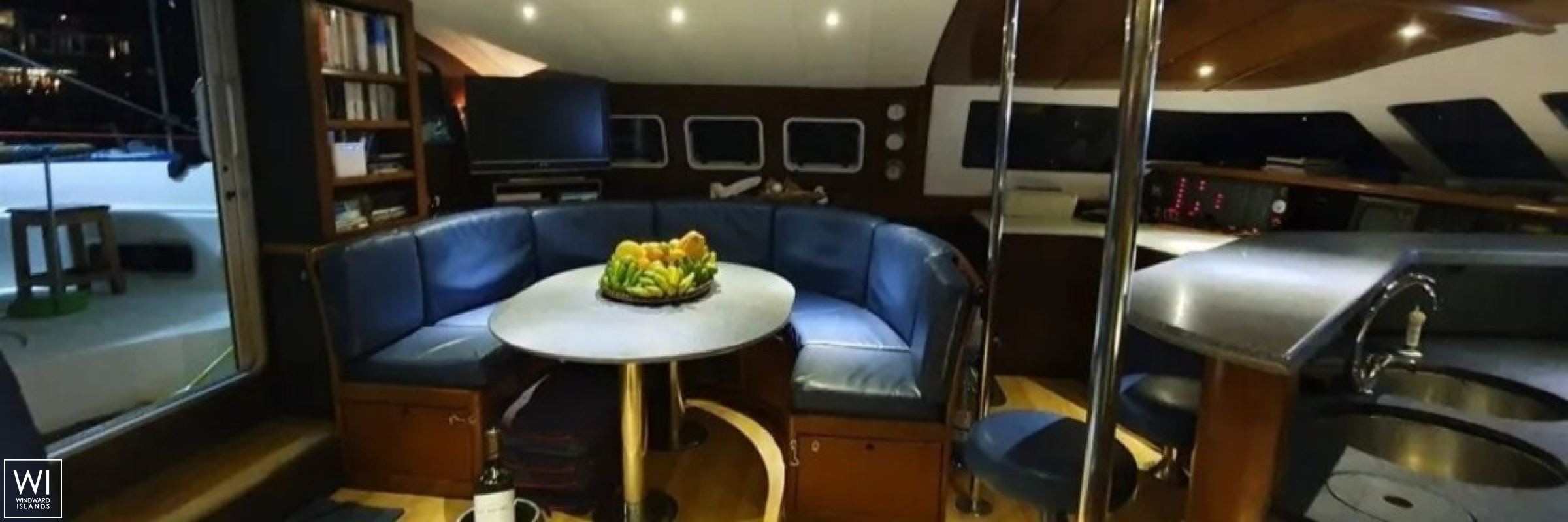 TURQUOISE  Fountaine Pajot Marquises 56 Interior 13