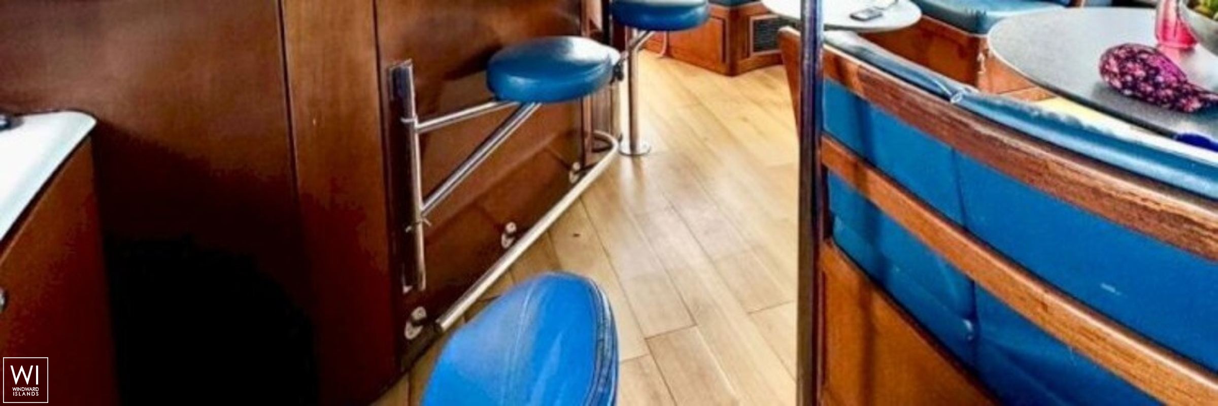 TURQUOISE  Fountaine Pajot Marquises 56 Interior 18