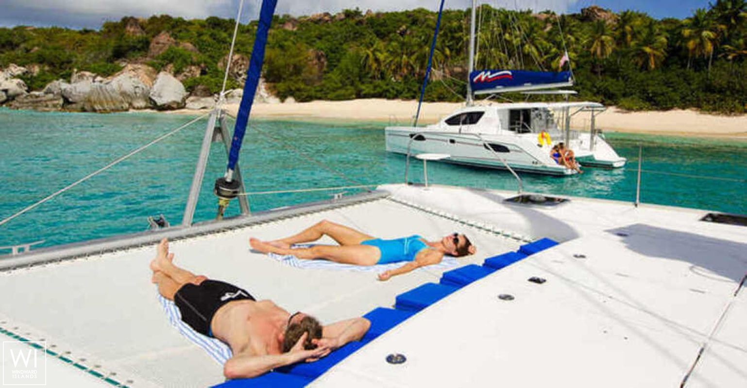 Leopard  3900 Robertson & Caines Exterior 3