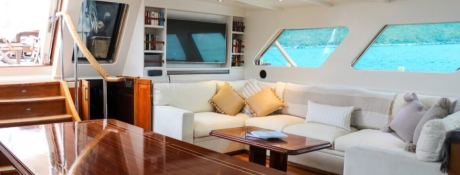 Custom Ketch  30M 13