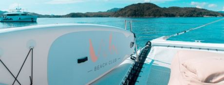 Custom Catamaran 24M 6