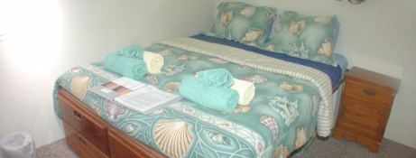 Custom Trimaran 32M 11