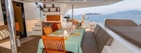 Fountaine Pajot Sanya 57 3