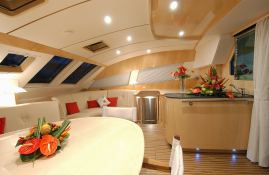 Privilege Catamaran  Privilege  585 3