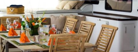 Matrix Catamaran Silhouette 76' 5