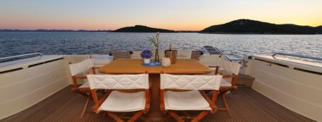 Ferretti Yacht 680 16