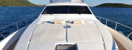Ferretti Yacht 680 18