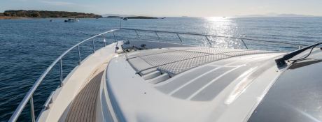 Ferretti Yacht 680 2