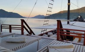 Custom Ketch  42M 12