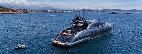 Overmarine Mangusta 108 9