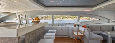 Overmarine Mangusta 108 23