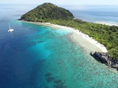 Custom Catamaran 85 10