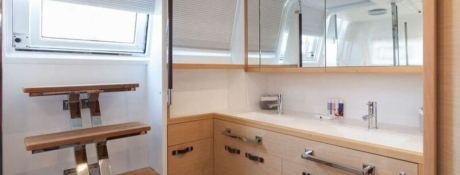 Lagoon Catamaran Power 630 14