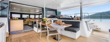 Lagoon Catamaran Power 630 5