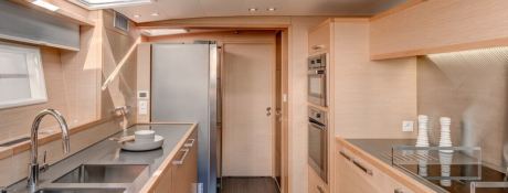 Lagoon Catamaran Power 630 22