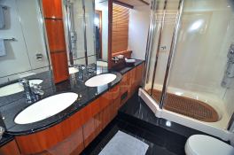 Sunseeker Manhattan 82 12