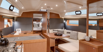 Beneteau Oceanis  41.1 4