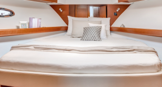 Beneteau Antares 42 5