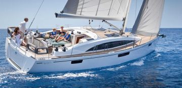 Bavaria Yachts Bavaria 46 Cruiser 2