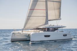 Fountaine Pajot Astrea 42 1