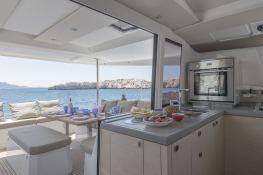 Fountaine Pajot Astrea 42 3
